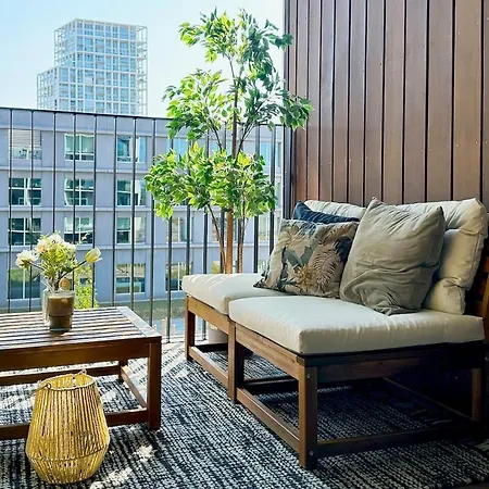 Apartment Brand New, Luxury & Spacious *
