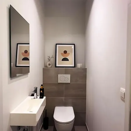 Brand New, Luxury & Spacious アントウェルペン
