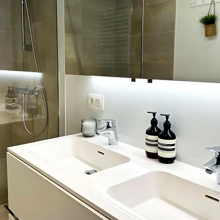 Brand New, Luxury & Spacious * アントウェルペン